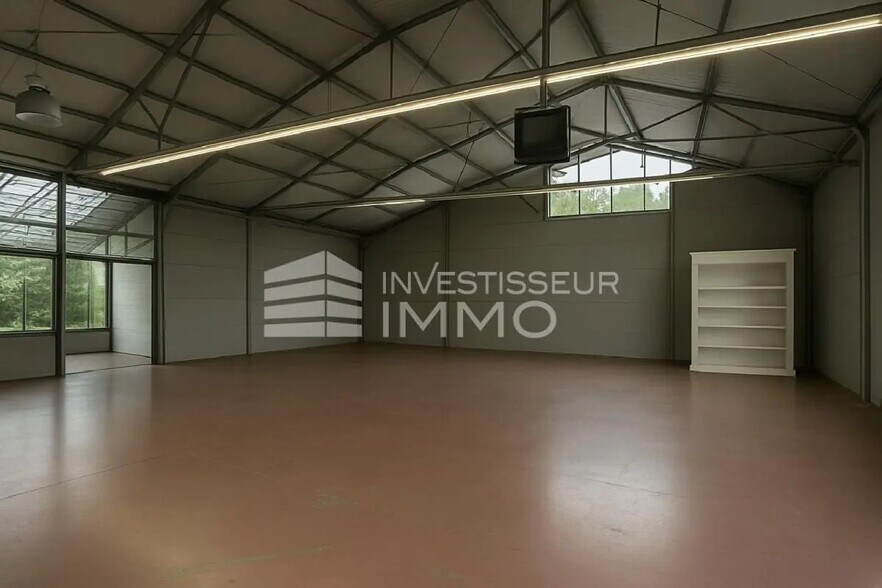 Commerce de détail dans Nemours à vendre - Photo du bâtiment - Image 2 de 4