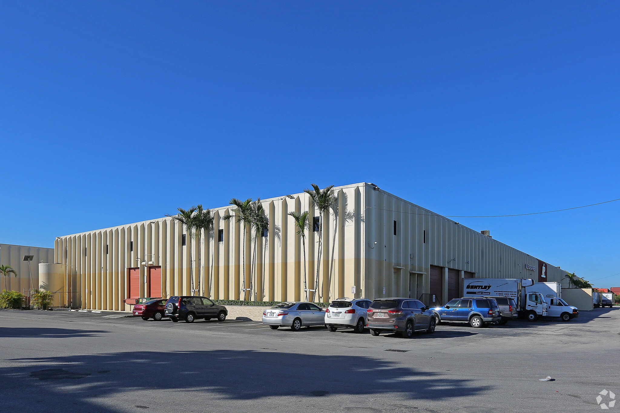 9202-9210 NW 106th St, Medley, FL for lease Primary Photo- Image 1 of 10