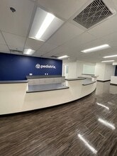 3196 S Maryland Pky, Las Vegas, NV for lease Lobby- Image 1 of 6