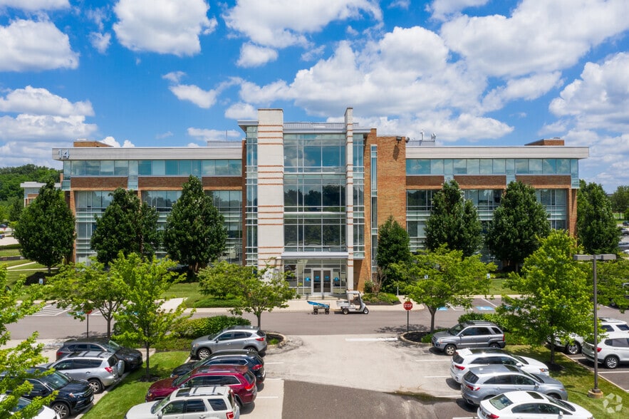 1777 Sentry Park W, Blue Bell, PA for lease - Building Photo - Image 2 of 10