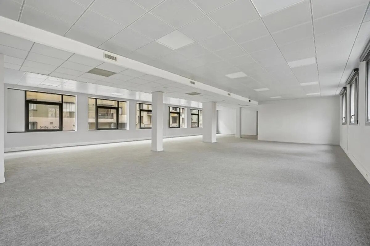 15-17 Avenue Lacassagne, Lyon for lease Building Photo- Image 1 of 12