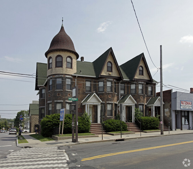 321-323 Port Richmond Ave, Staten Island, NY à vendre - Photo principale - Image 1 de 3