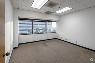 200 E Sandpointe Ave, Santa Ana, CA for lease Interior Photo- Image 2 of 4