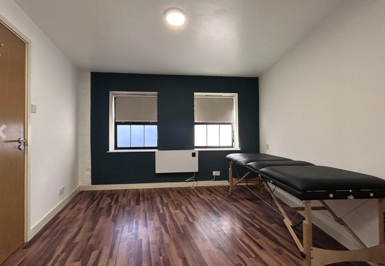 48e Percy Rd, London for lease Interior Photo- Image 1 of 8
