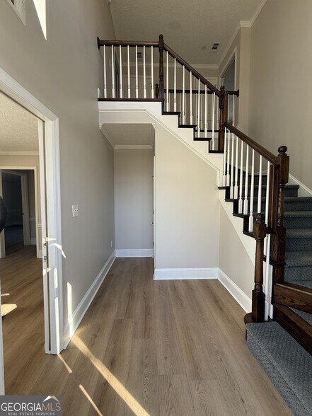 1165 Cedar Shoals Dr, Athens, GA à louer - Photo du bâtiment - Image 3 de 33