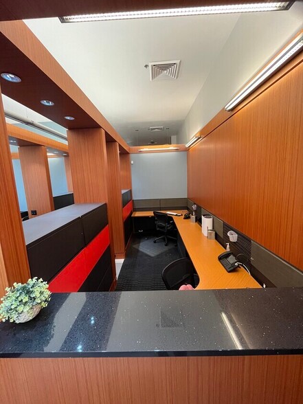 7362 Futures Dr, Orlando, FL for sale - Building Photo - Image 2 of 7