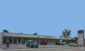 200-228 Federal Hwy, Lake Park, FL for lease - Building Photo - Image 2 of 8