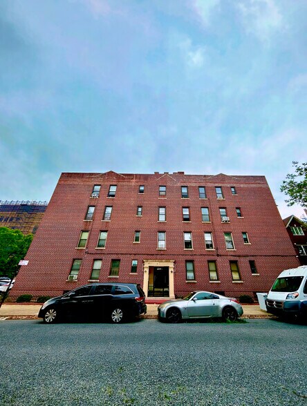 1742 E 2nd St, Brooklyn, NY for sale - Building Photo - Image 2 of 14