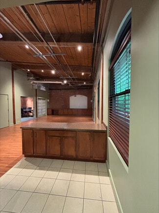 Plus de détails pour 61-63 Cedar Ave, East Greenwich, RI - Bureau à vendre