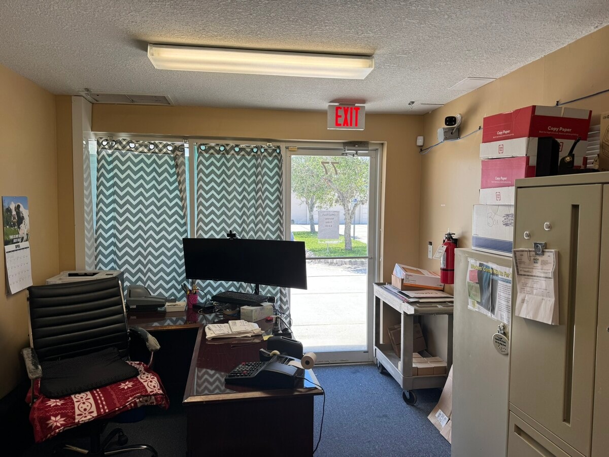 2323 N State St, Bunnell, FL 32110 - Unité 77 -  - Photo intérieure - Image 2 of 15