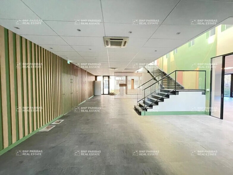Office in Carquefou for lease - Building Photo - Image 3 of 23