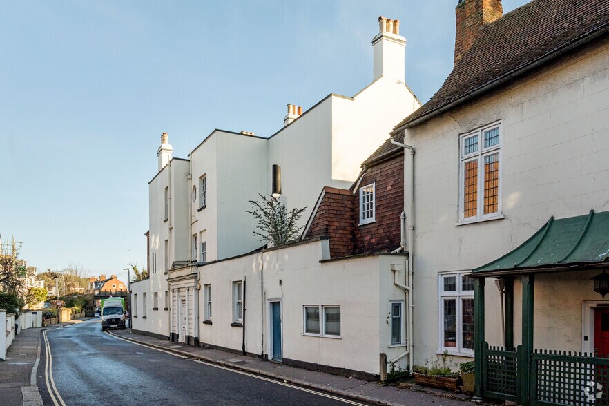 6 Lower Teddington Rd, Kingston Upon Thames à louer - Photo principale - Image 1 de 22