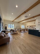 101 W Northstone Pky, Zillah, WA for lease Building Photo- Image 2 of 3