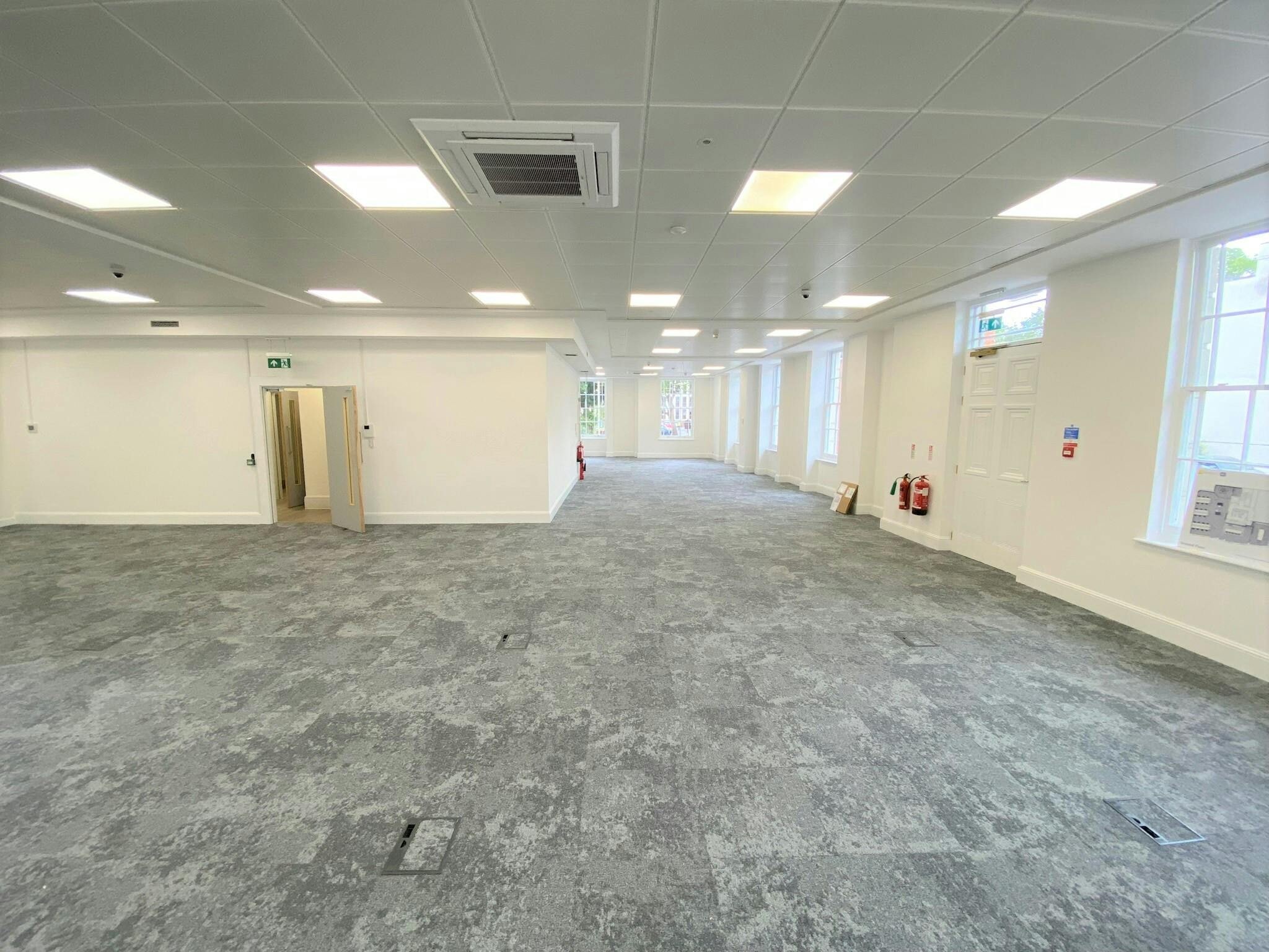 Rodney Rd, Cheltenham for lease Interior Photo- Image 1 of 18