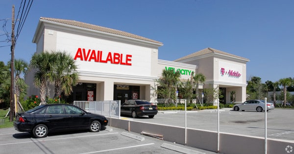 6350 20th St, Vero Beach, FL for lease - Building Photo - Image 2 of 18