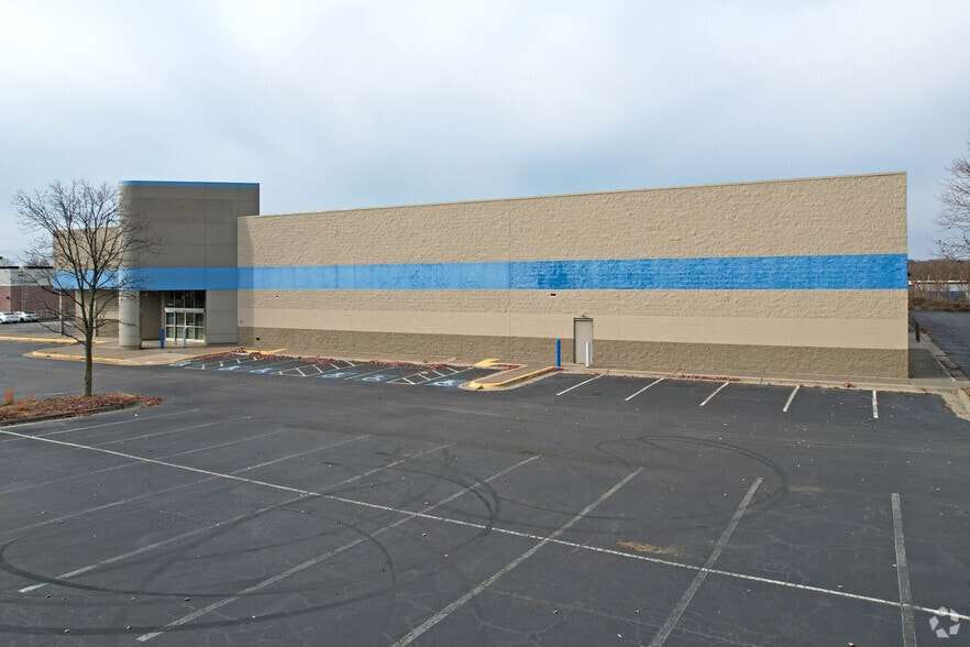 1950 S Stratford Rd, Winston-Salem, NC for lease - Building Photo - Image 3 of 10