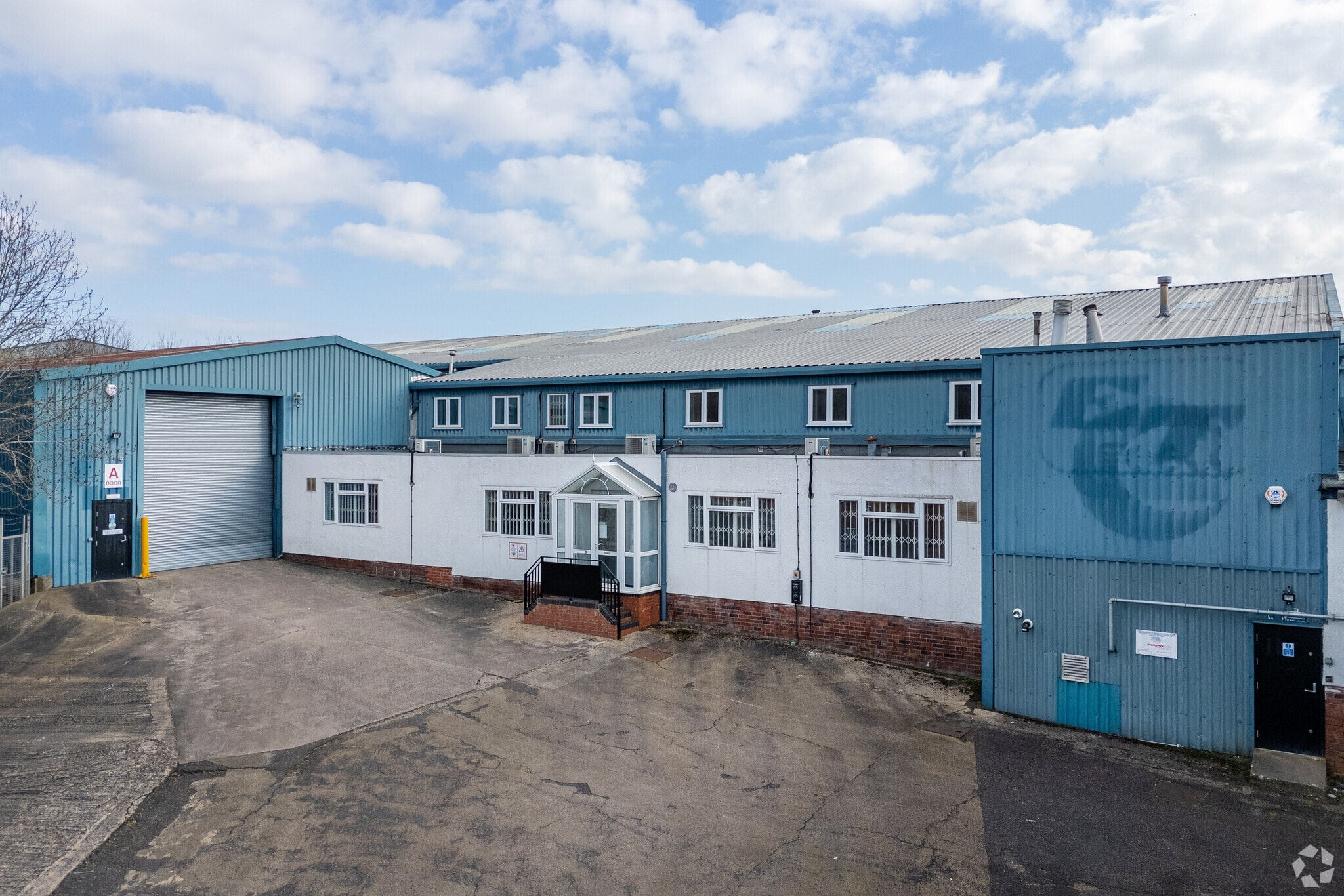 Dudley Rd, Halesowen for sale Primary Photo- Image 1 of 6
