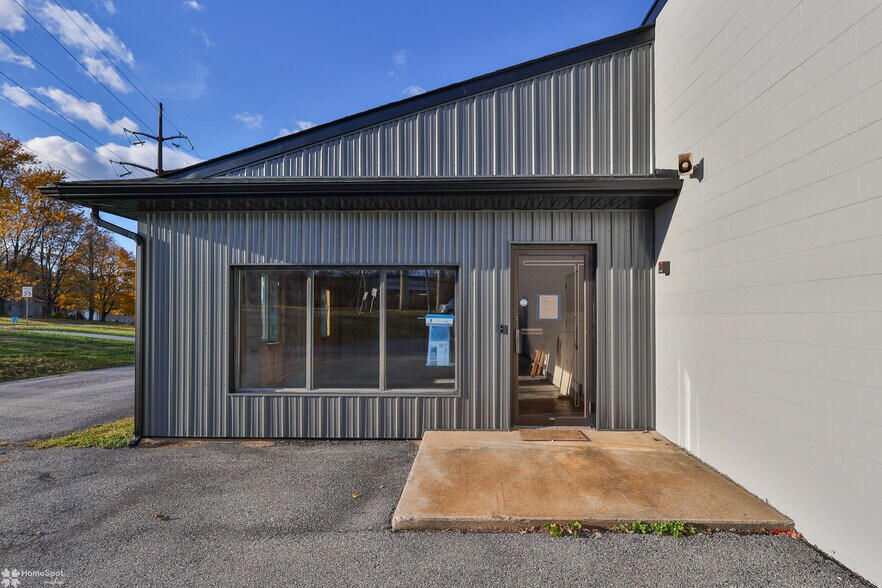 25 Werley Rd, Allentown, PA à vendre - Photo du bâtiment - Image 2 de 35