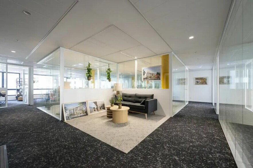 Bureau dans Montigny-le-Bretonneux à louer - Photo intérieure - Image 2 de 10