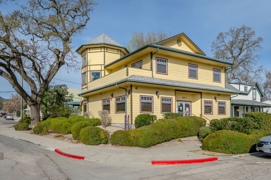 1503 Park St, Paso Robles, CA à louer - Photo principale - Image 1 de 15