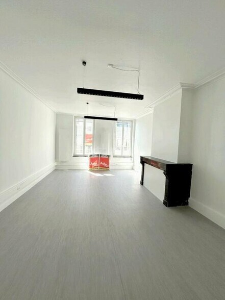 Office in Nancy for lease - Interior Photo - Image 2 of 6