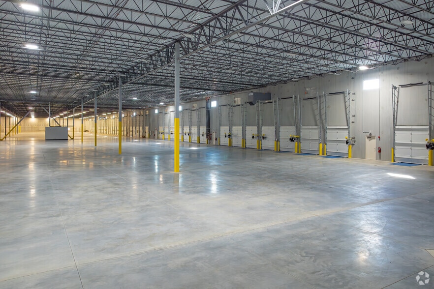 2350 Park Center Dr, Mebane, NC à louer - Photo intérieure - Image 3 de 21