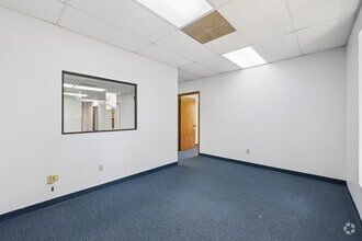 11222 St Johns Ind Pky, Jacksonville, FL à louer Hall d’entrée- Image 1 de 5