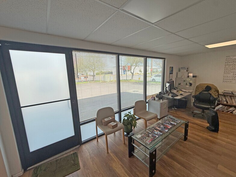 3720-3770 W 1st Ave, Eugene, OR à louer - Photo du bâtiment - Image 3 de 7