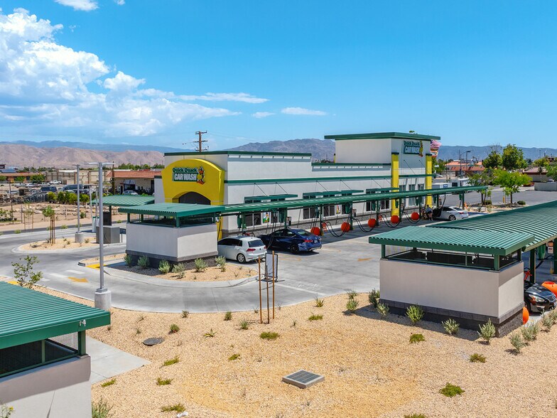 16954 Main st, Hesperia, CA à vendre - Photo du bâtiment - Image 3 de 8