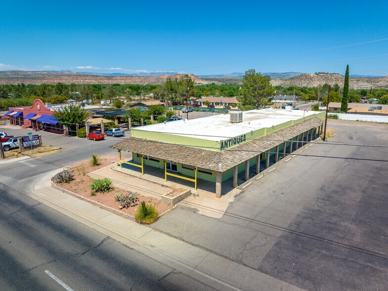 303 S Main St, Cottonwood, AZ à vendre - Photo du bâtiment - Image 2 de 7