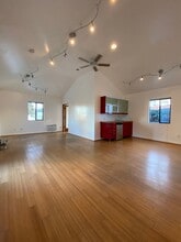 3379-3383 Robertson Pl, Los Angeles, CA à louer Photo intérieure- Image 2 de 3