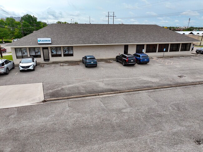 Plus de détails pour 2601-2603 Trade Pl, Temple, TX - Bureau/Commerce de détail à louer
