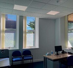 1 View Ter, Aberdeen for sale Interior Photo- Image 2 of 3