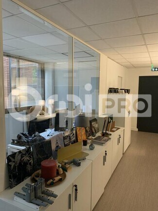Plus de détails pour Bureau à louer