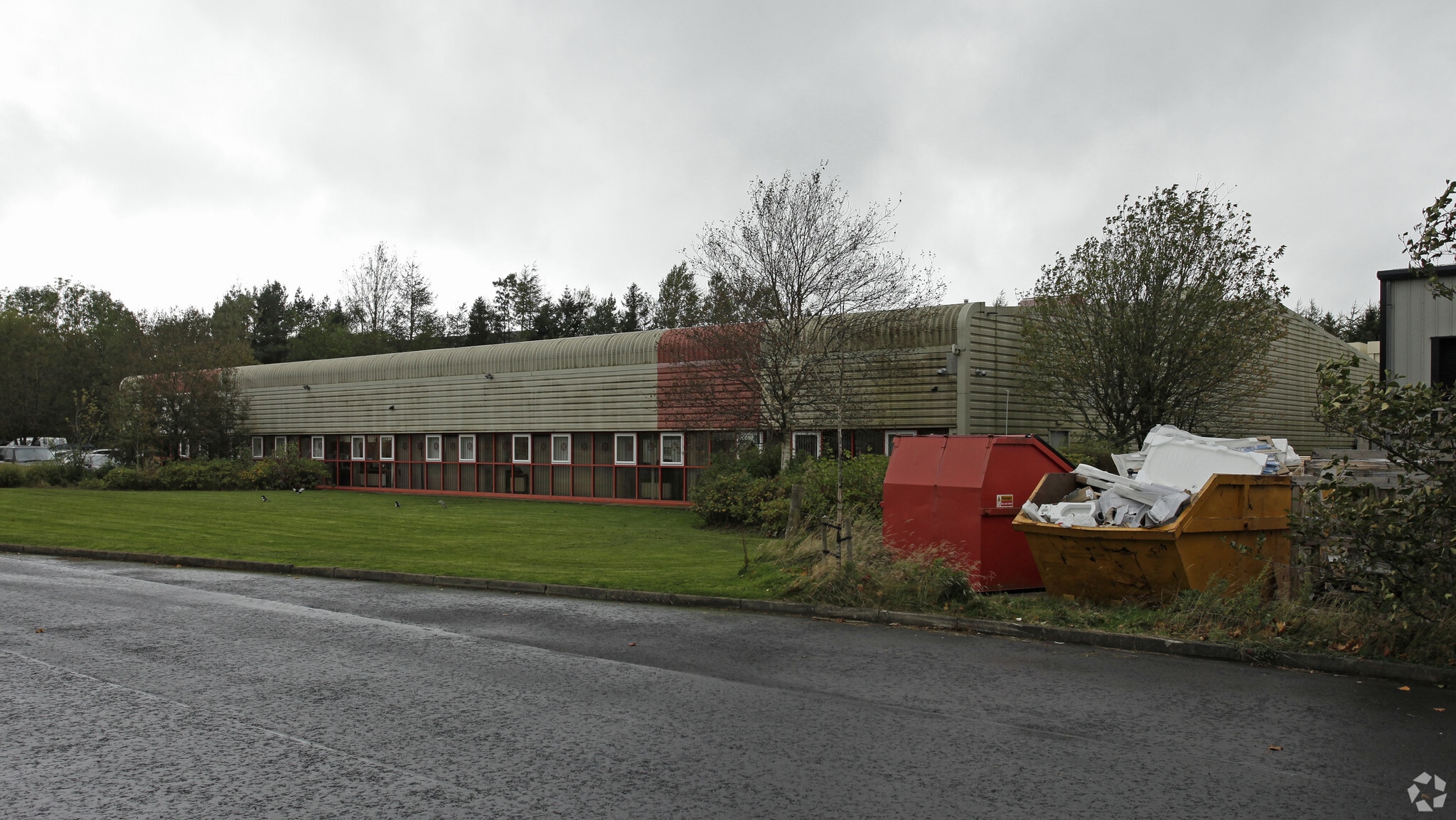 3 Young Pl, East Kilbride for lease Primary Photo- Image 1 of 4