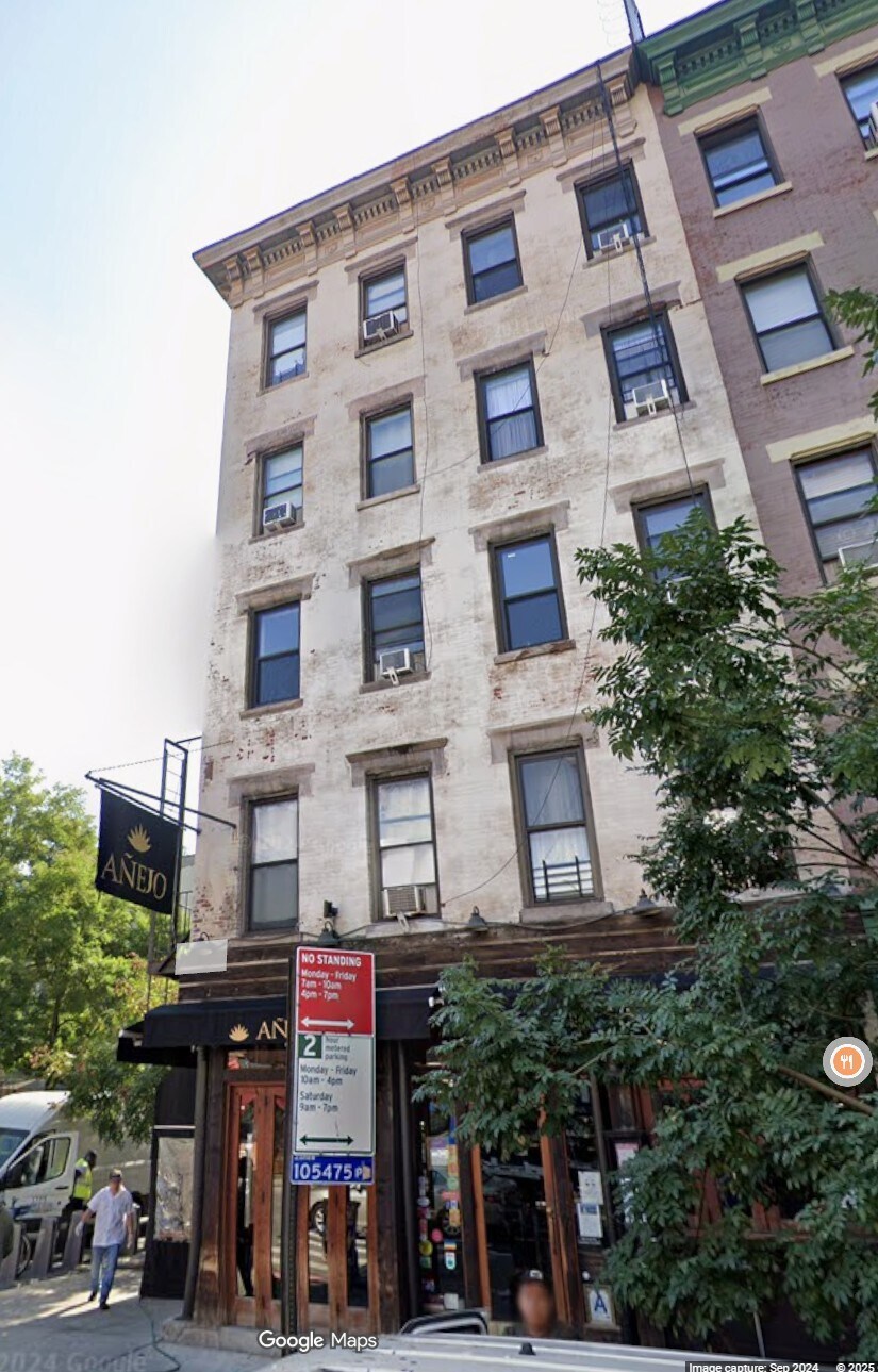 668 10th Ave, New York, NY à vendre Photo du bâtiment- Image 1 de 8