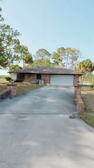 6070 Minton Rd NW, Palm Bay, FL à vendre - Vidéo sur l’inscription commerciale - Image 3 de 41