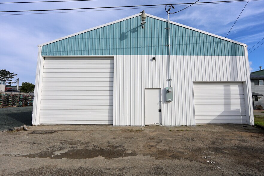 63355 Charleston Rd, Coos Bay, OR à vendre - Photo du bâtiment - Image 3 de 39