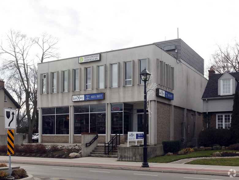 534 Brant St, Burlington, ON for lease - Building Photo - Image 2 of 4