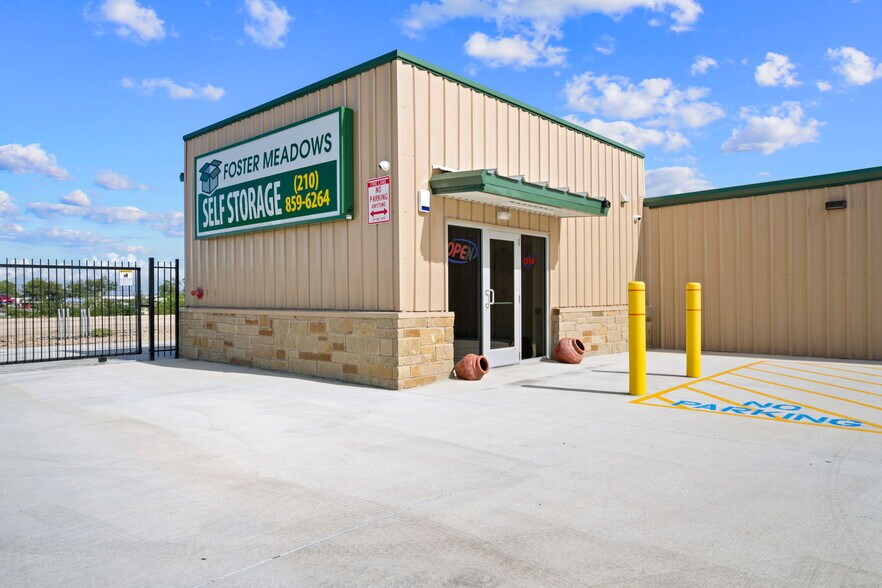 6059 US Highway 87 E, San Antonio, TX à vendre - Photo principale - Image 1 de 5