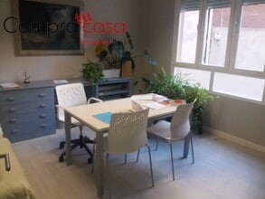 Retail in Segovia, Segovia for lease Interior Photo- Image 2 of 3