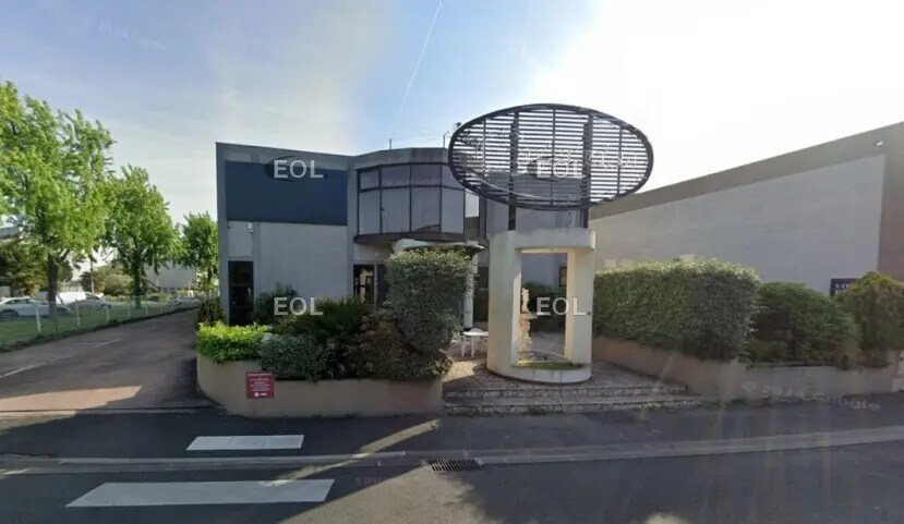 Flex dans Champigny-sur-Marne à louer Photo du bâtiment- Image 1 de 27