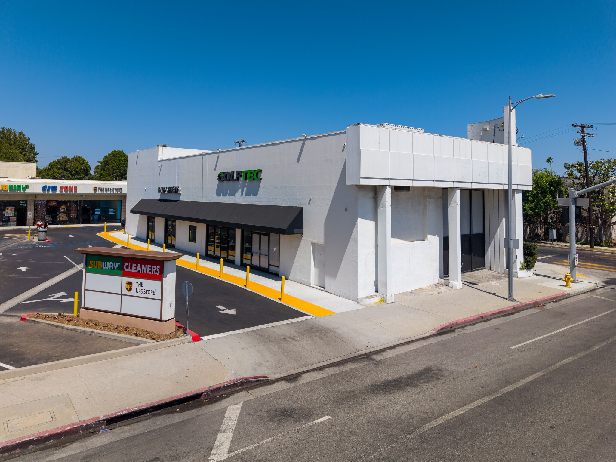 3000-3130 S Sepulveda Blvd, Los Angeles, CA à louer Photo intérieure- Image 1 de 2