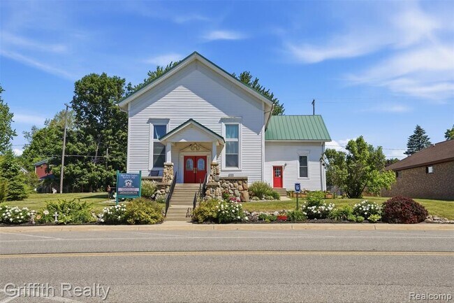 More details for 131 E Main St, Vernon, MI - Specialty for Sale