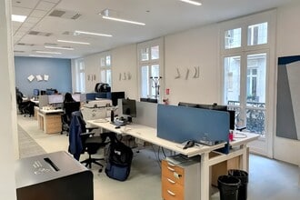 4 Rue De Longchamp, Paris for lease Interior Photo- Image 1 of 4