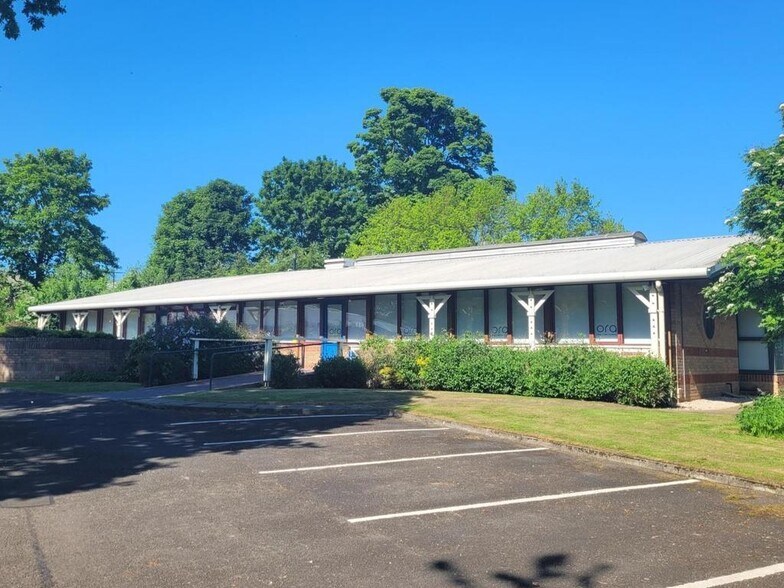 Pitreavie Dr, Dunfermline à louer - Photo du bâtiment - Image 1 de 3