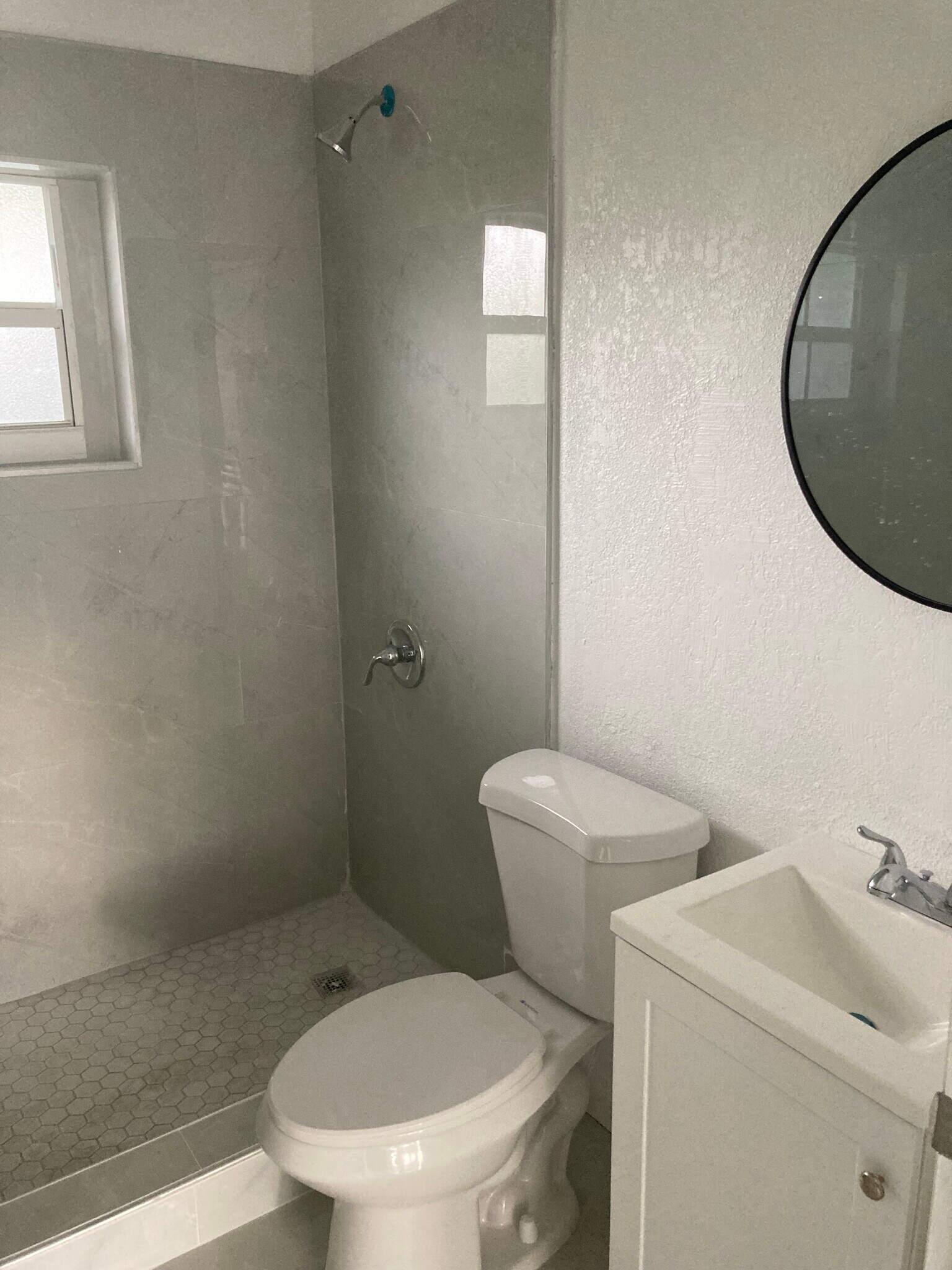 729 NW 55th Ter, Miami, FL à vendre Photo intérieure- Image 1 de 18