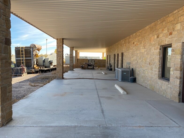 13216 Hwy. 191, Midland, TX for lease - Building Photo - Image 2 of 24