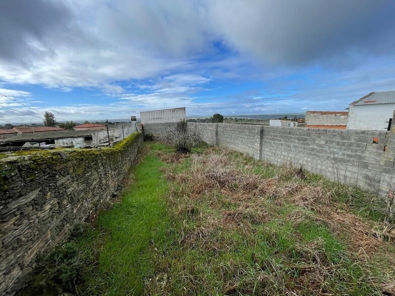 Calle del Cementerio, 13-13, Santa Marta de Magasca, Cáceres for sale - Site Plan - Image 1 of 5