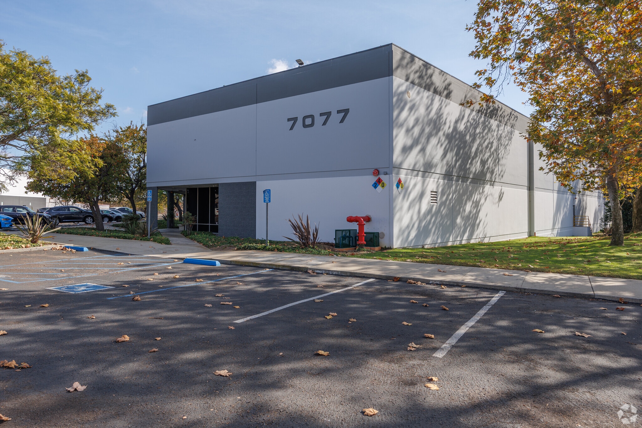 7077 Consolidated Way, San Diego, CA for lease Primary Photo- Image 1 of 7